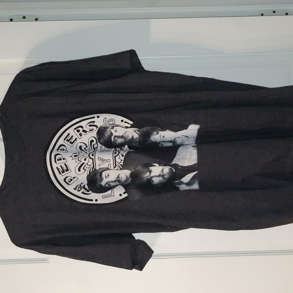 2017 Beatles Sgt Peppers Lonely Hearts Club Band shirt - Picture 2 of 4